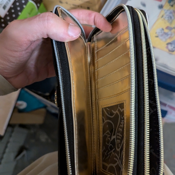 Betsey Johnson wallet - Picture 4 of 4